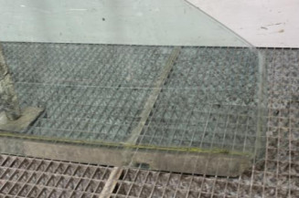 Vitre avant droit VOLKSWAGEN NEW BEETLE 1