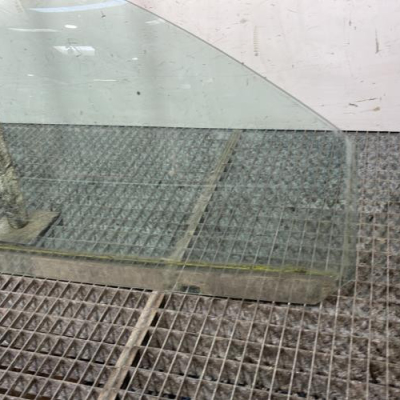 Vitre avant droit VOLKSWAGEN NEW BEETLE 1 Photo n°2