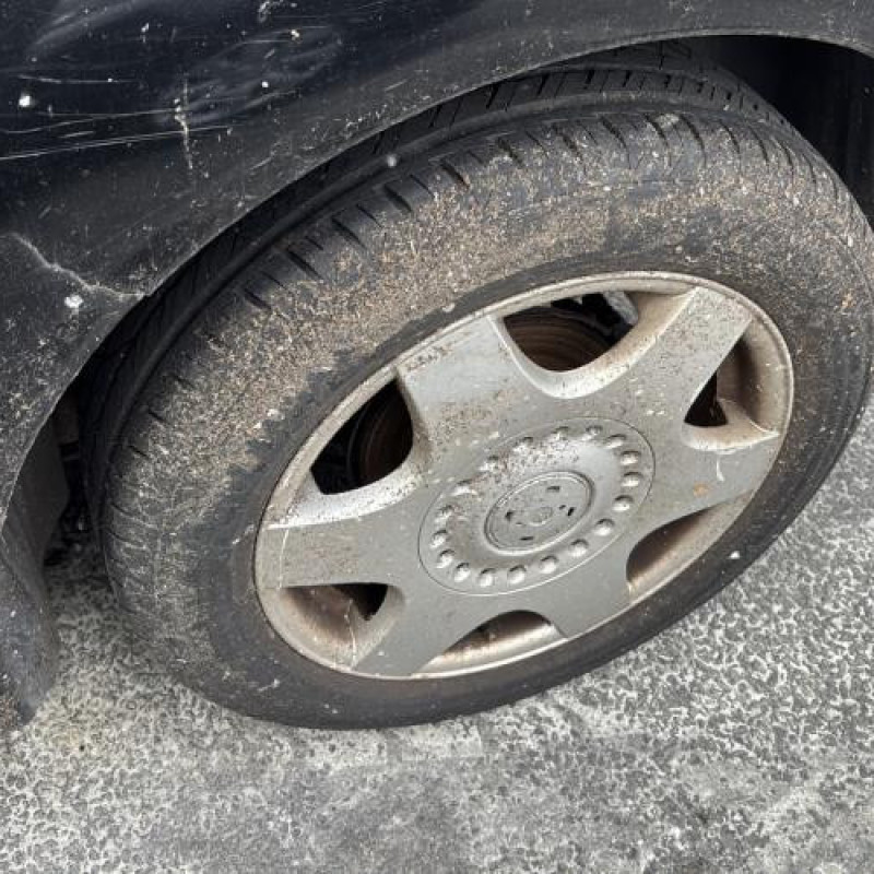 Vitre avant droit VOLKSWAGEN NEW BEETLE 1 Photo n°13