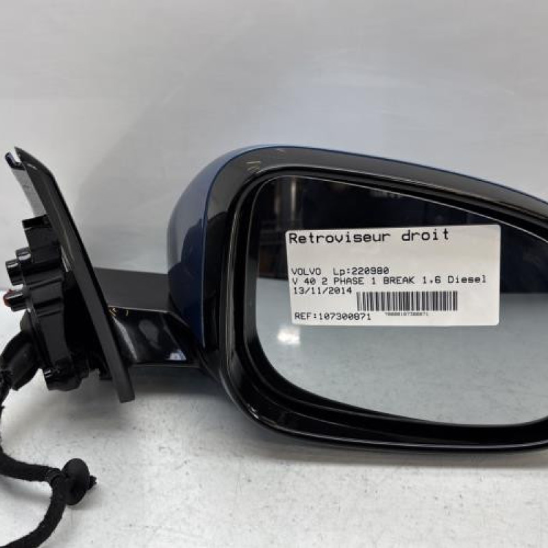 Retroviseur droit VOLVO V 40 2 Photo n°1