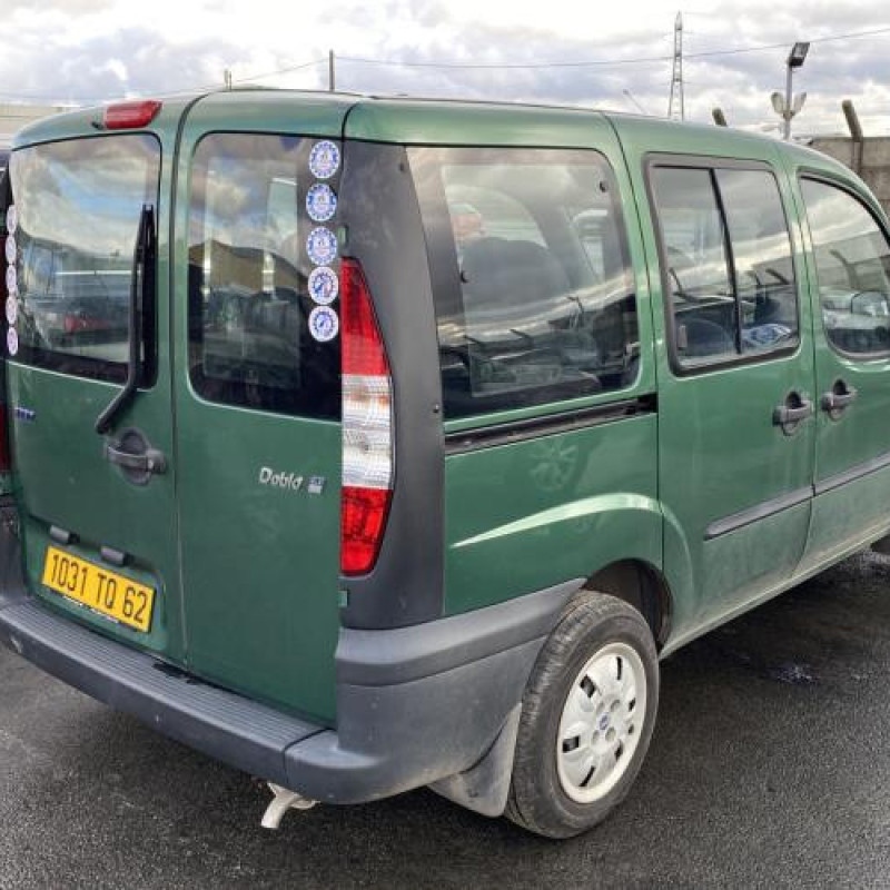 Pare choc avant FIAT DOBLO 1 Photo n°9