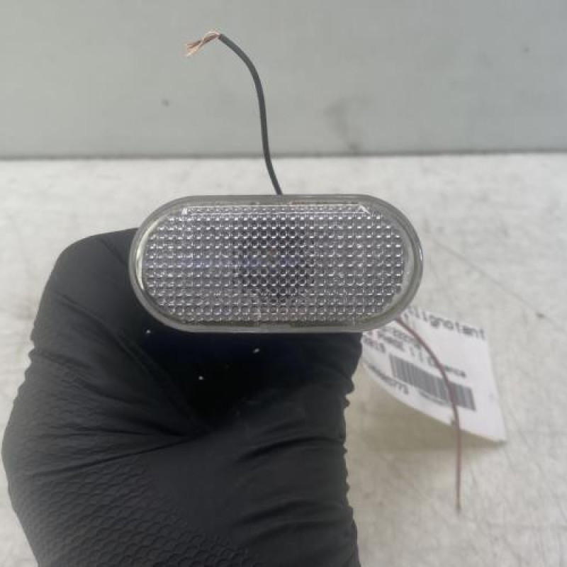 Repetiteur clignotant avant droit  (Feux) RENAULT TWINGO 3 Photo n°1