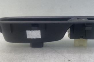 Interrupteur de leve vitre avant droit RENAULT TWINGO 3