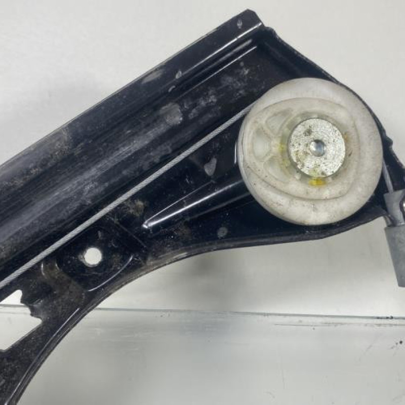 Leve vitre electrique avant gauche MERCEDES CLASSE C 203 COUPE SPORT Photo n°4