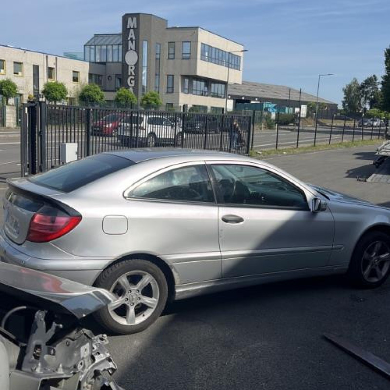 Leve vitre electrique avant gauche MERCEDES CLASSE C 203 COUPE SPORT Photo n°11