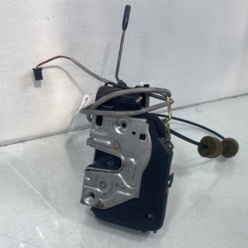 Serrure avant droit MERCEDES CLASSE C 203 COUPE SPORT Photo n°1