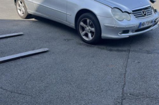 Serrure avant droit MERCEDES CLASSE C 203 COUPE SPORT