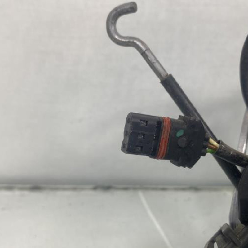 Serrure avant gauche MERCEDES CLASSE C 203 COUPE SPORT Photo n°2