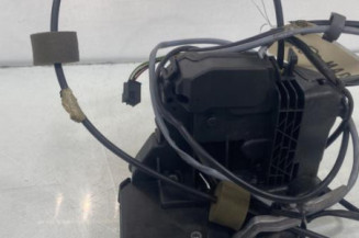 Serrure avant gauche MERCEDES CLASSE C 203 COUPE SPORT