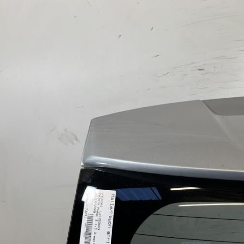 Malle/Hayon arriere HYUNDAI MATRIX Photo n°2