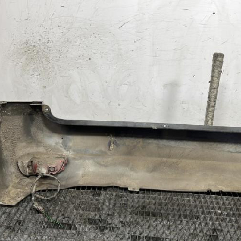 Pare choc arriere HYUNDAI MATRIX Photo n°6