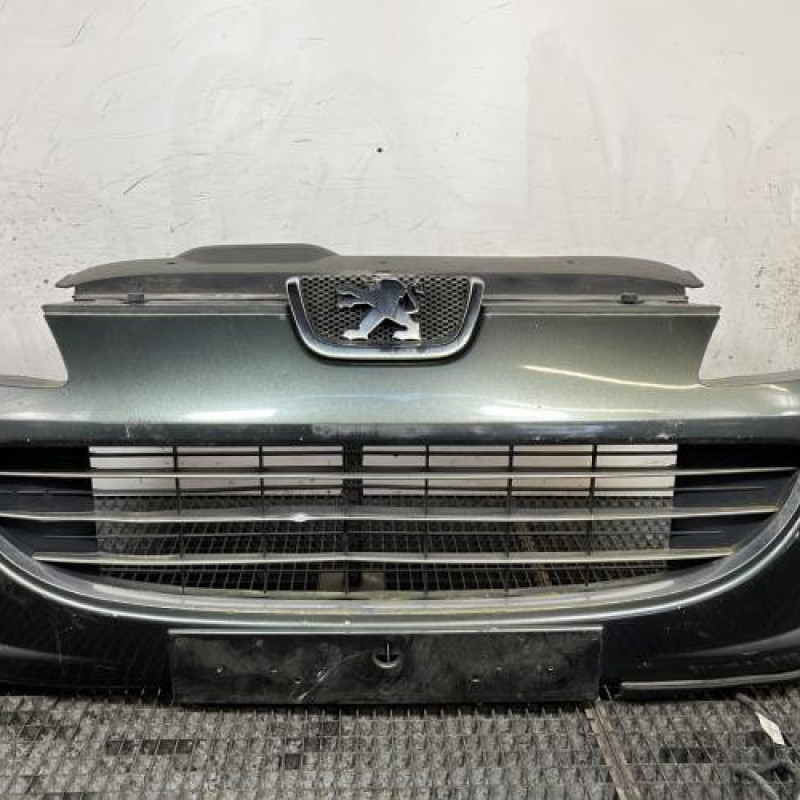 Pare choc avant PEUGEOT 407 Photo n°1