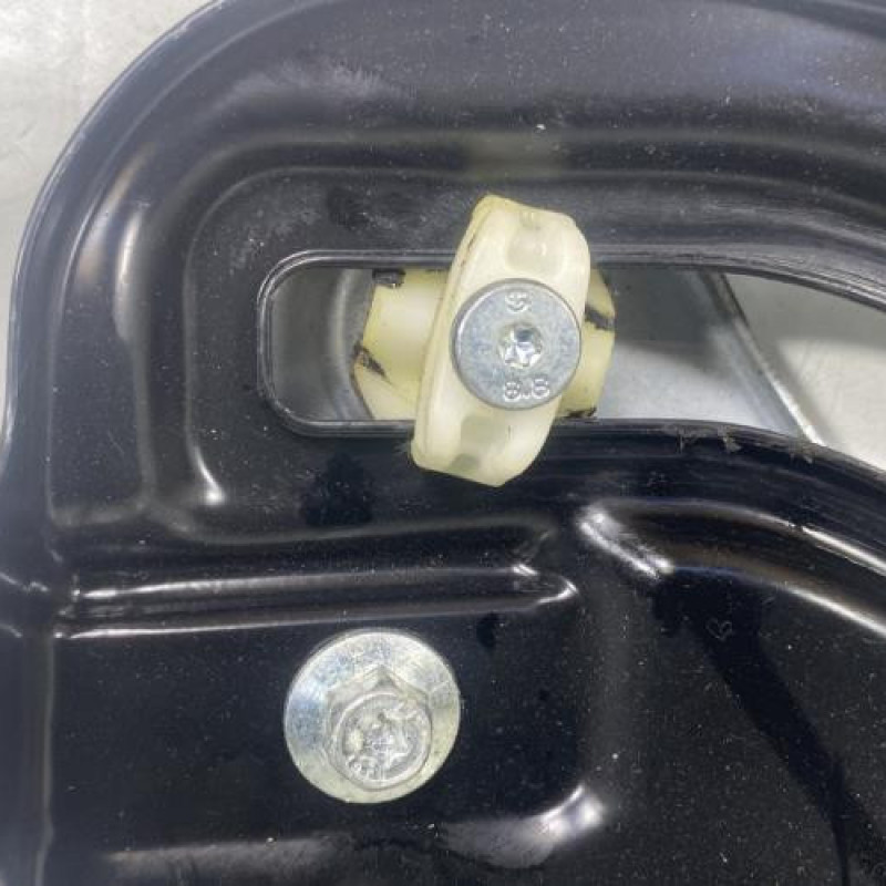 Leve vitre electrique arriere gauche RENAULT MEGANE 3 Photo n°4