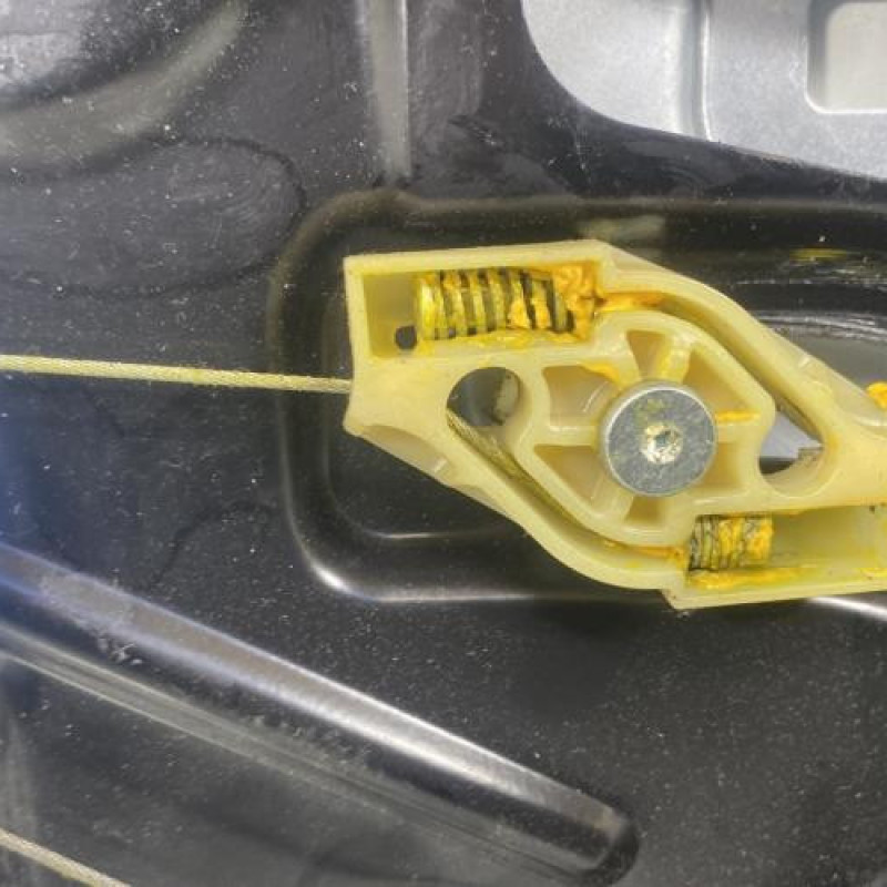 Leve vitre electrique arriere gauche RENAULT MEGANE 3 Photo n°6