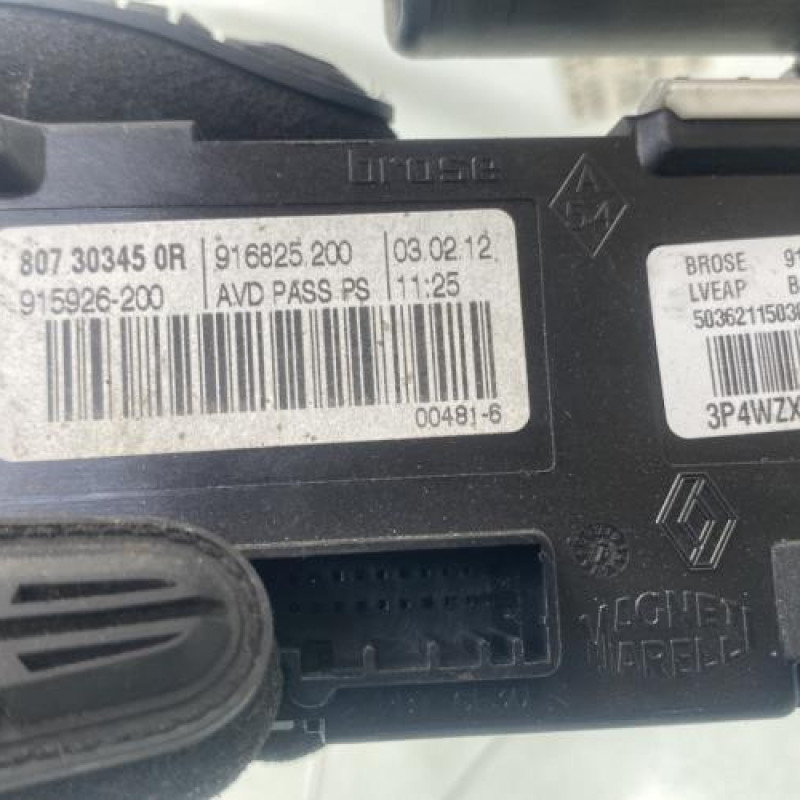 Leve vitre electrique avant droit RENAULT MEGANE 3 Photo n°6