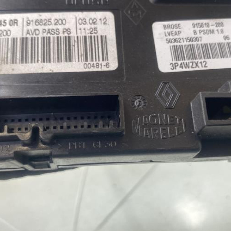 Leve vitre electrique avant droit RENAULT MEGANE 3 Photo n°7