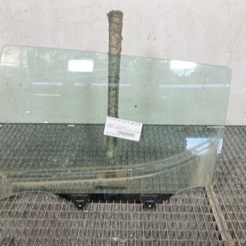 Vitre arriere gauche NISSAN MICRA 5 Photo n°1