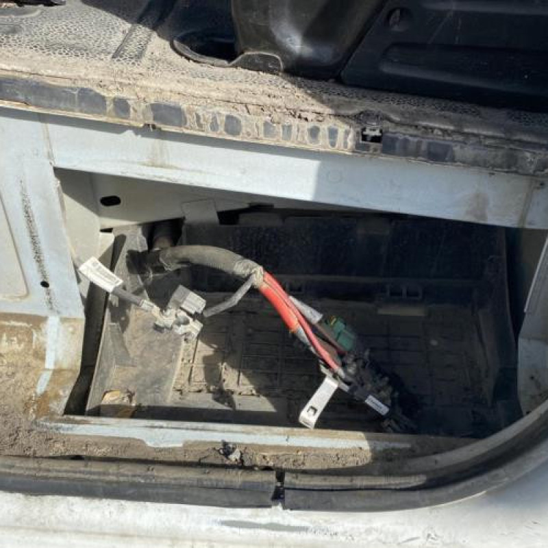 Custode avant gauche (porte) RENAULT MASTER 3 Photo n°10