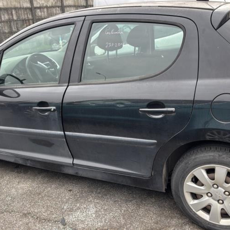 Malle/Hayon arriere PEUGEOT 207 Photo n°13