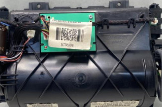 Ecran GPS PEUGEOT 3008 1