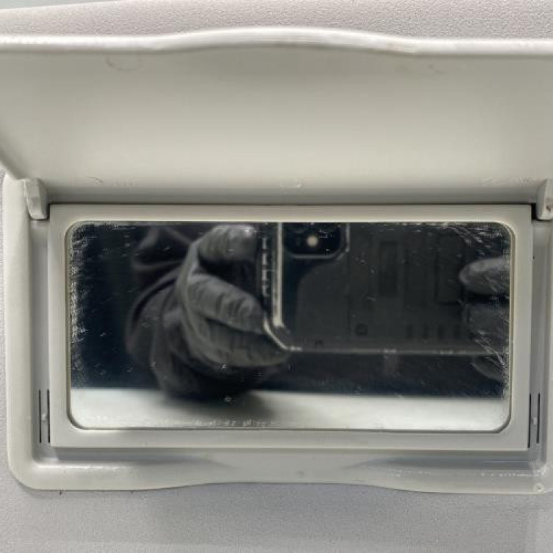 Pare soleil gauche PEUGEOT 3008 1 Photo n°2