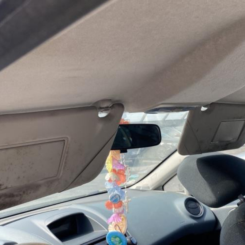 Poignee porte avant droit FORD FIESTA 6 Photo n°18