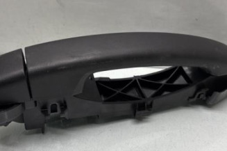 Poignee porte coffre gauche NISSAN PRIMASTAR 2