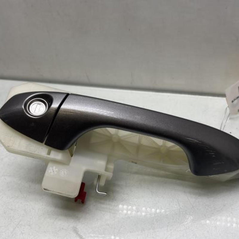 Poignee porte avant gauche KIA STONIC Photo n°1