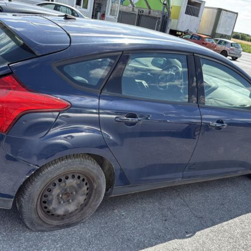 Poignee porte avant gauche FORD FOCUS 3 Photo n°10