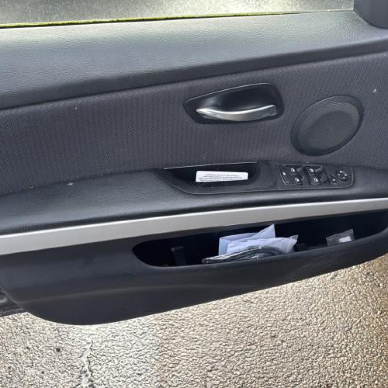 Porte avant gauche BMW SERIE 3 E90 Photo n°16
