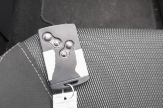 Reservoir essence RENAULT CLIO 4