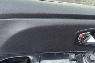 Reservoir essence RENAULT CLIO 4