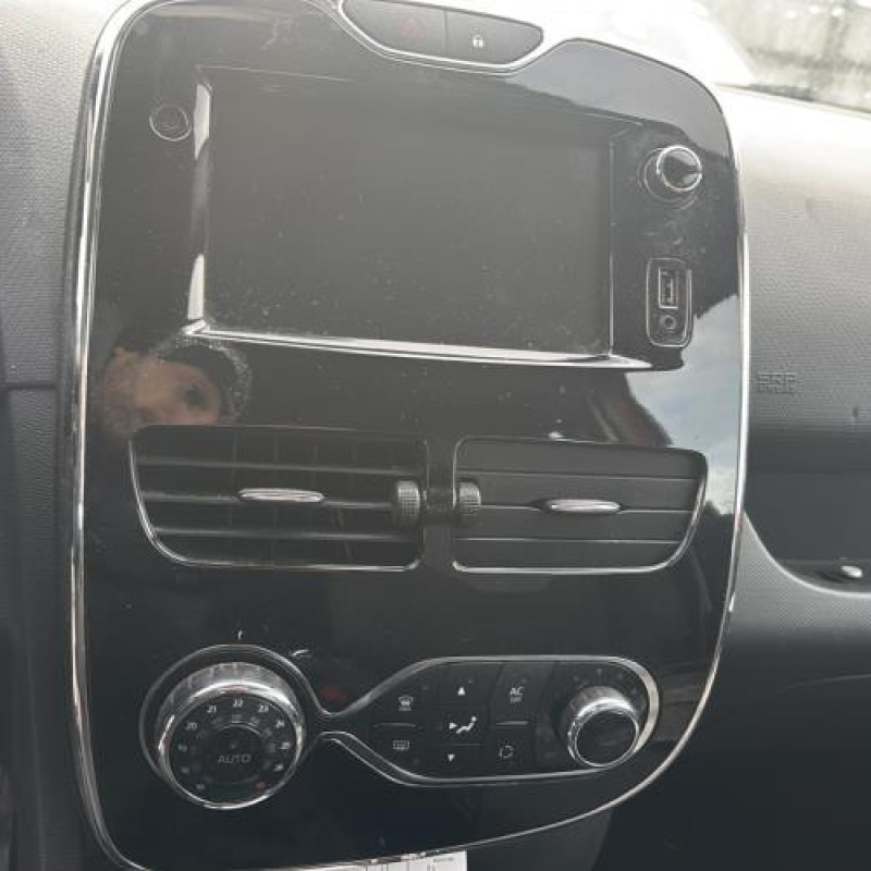 Reservoir essence RENAULT CLIO 4 Photo n°20