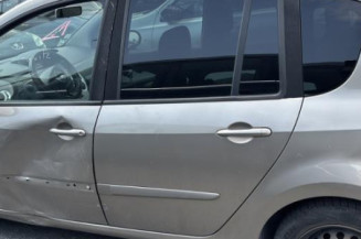 Feu arriere stop central RENAULT GRAND MODUS