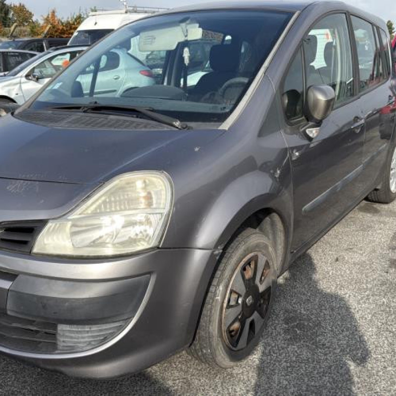 Feu arriere stop central RENAULT GRAND MODUS Photo n°1