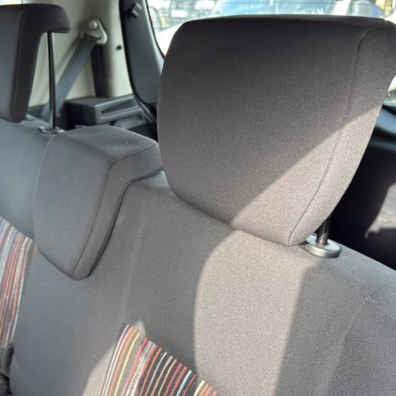 Feu arriere stop central RENAULT GRAND MODUS Photo n°12