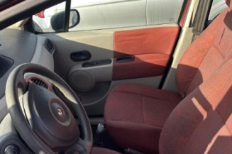 Feu arriere stop central RENAULT MODUS