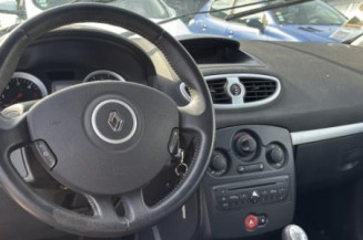 Amortisseur avant droit RENAULT CLIO 3