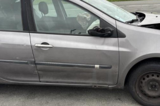 Amortisseur avant gauche RENAULT CLIO 3