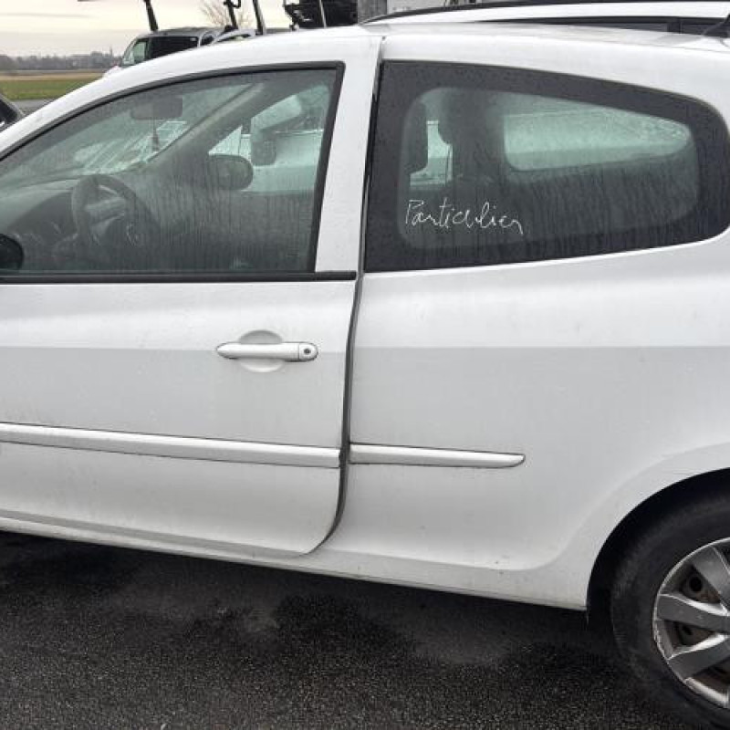 Amortisseur avant droit RENAULT CLIO 3 Photo n°12