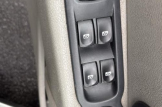 Feu arriere stop central RENAULT MODUS