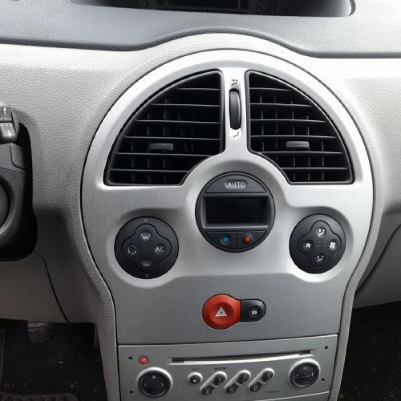 Serrure avant gauche RENAULT MODUS Photo n°8