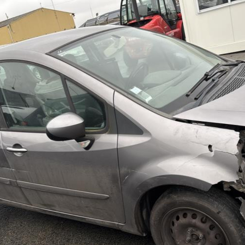 Feu arriere stop central RENAULT GRAND MODUS Photo n°4