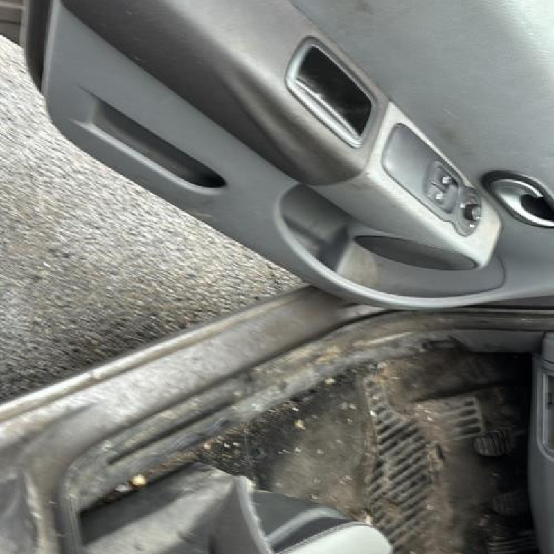 Serrure avant gauche RENAULT GRAND MODUS Photo n°9