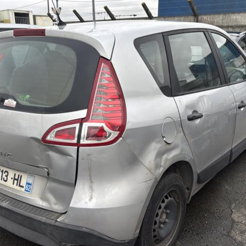 Reservoir essence RENAULT SCENIC 3 Photo n°4