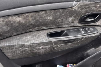 Reservoir essence RENAULT SCENIC 3