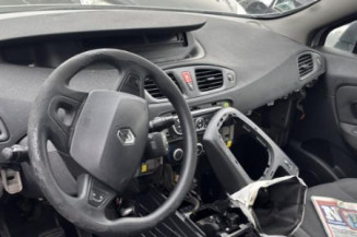 Reservoir essence RENAULT SCENIC 3