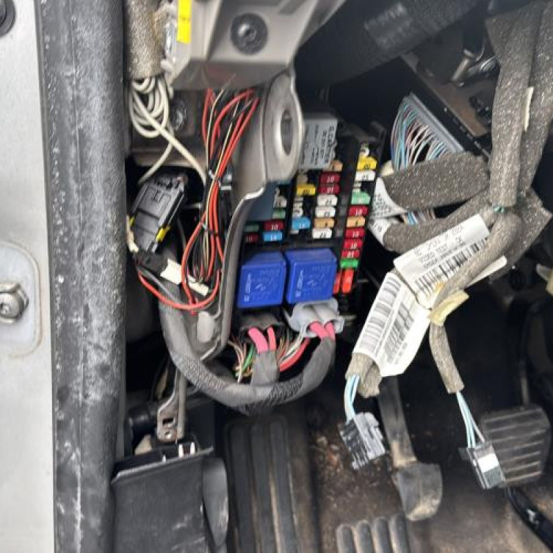 Reservoir essence RENAULT SCENIC 3 Photo n°18