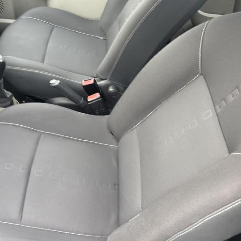 Reservoir essence RENAULT TWINGO 2 Photo n°17