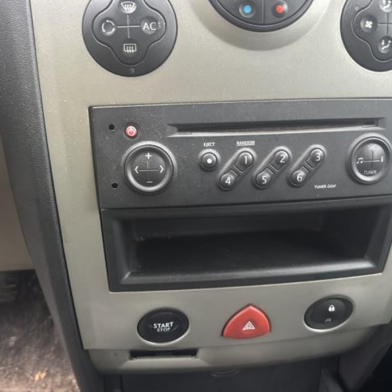 Compteur RENAULT MEGANE 2 Photo n°16